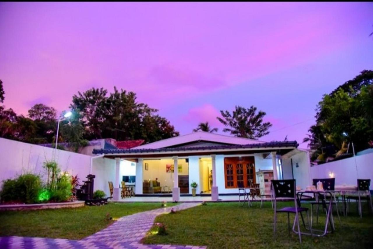 Slnco Villa Katunayaka Exterior foto