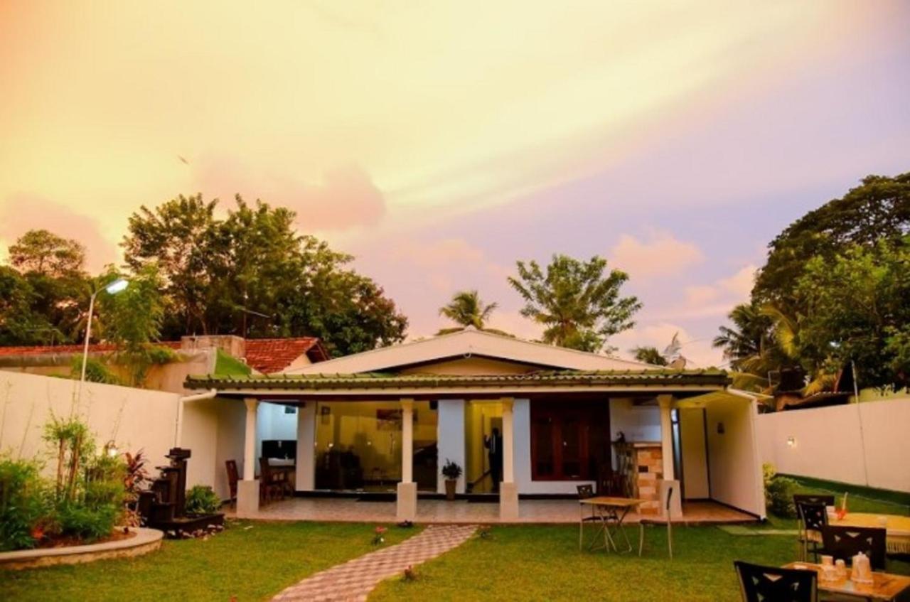 Slnco Villa Katunayaka Exterior foto
